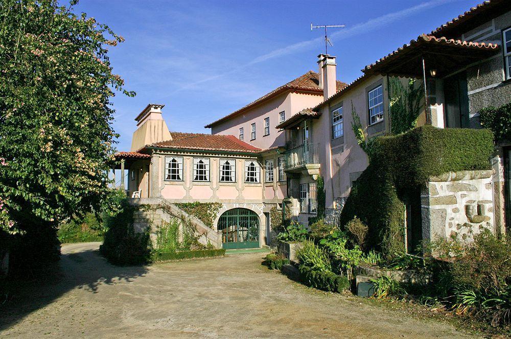 Casa Dos Assentos De Quintiaes Bed & Breakfast Barcelos Exterior photo